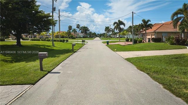 4724 SW 23RD AVE, Cape Coral, FL 33914