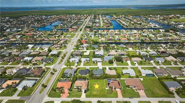 4724 SW 23RD AVE, Cape Coral, FL 33914