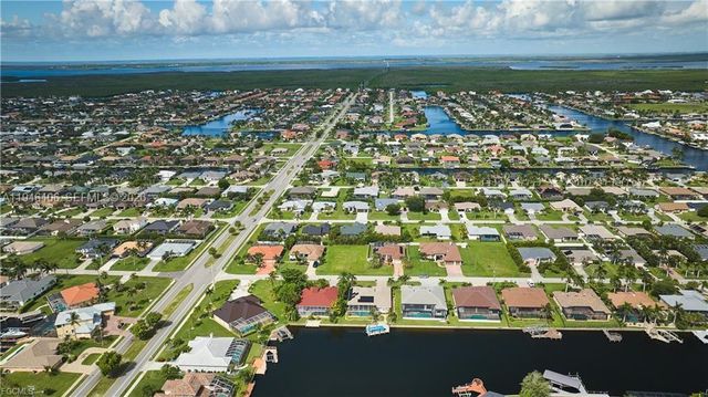4724 SW 23RD AVE, Cape Coral, FL 33914