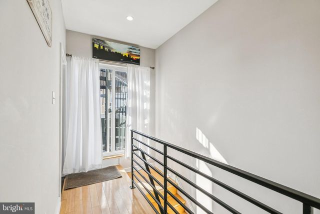 2400 MADISON SQ, Philadelphia, PA 19146