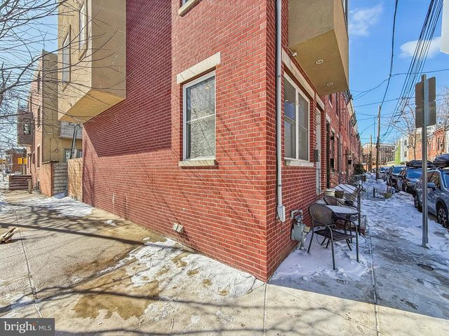 2400 MADISON SQ, Philadelphia, PA 19146