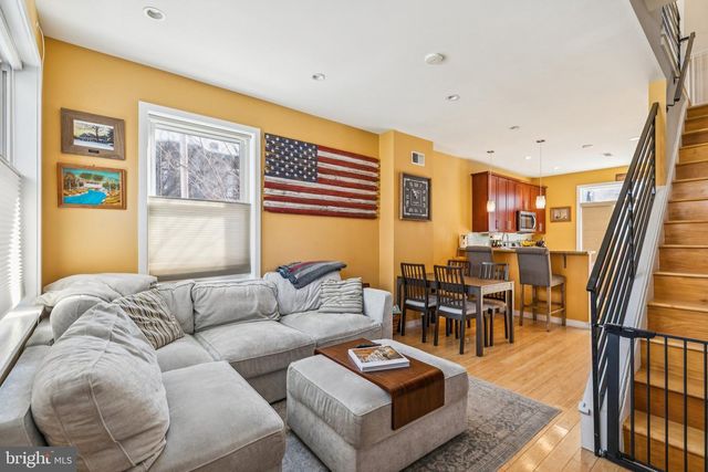 2400 MADISON SQ, Philadelphia, PA 19146