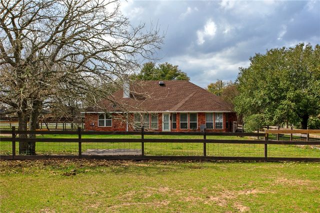 1879 Arrington Road, College Station, TX 77845