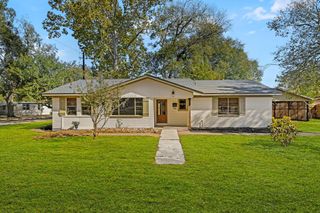 703 Austin Street, Columbus, TX 78934
