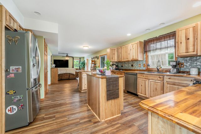 928 N Calumet Avenue, Chesterton, IN 46304