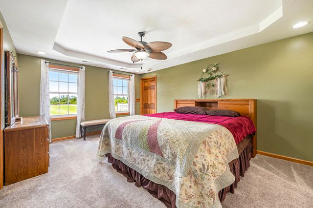 928 N Calumet Avenue, Chesterton, IN 46304