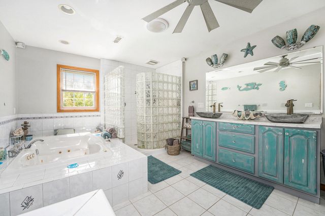 928 N Calumet Avenue, Chesterton, IN 46304