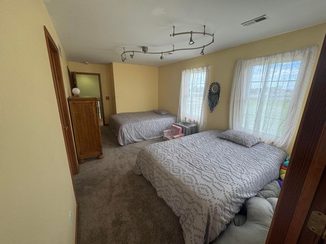 928 N Calumet Avenue, Chesterton, IN 46304