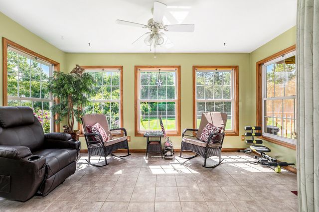 928 N Calumet Avenue, Chesterton, IN 46304