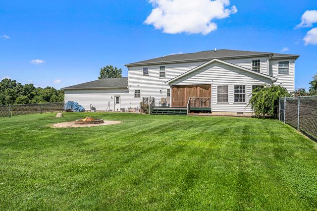 928 N Calumet Avenue, Chesterton, IN 46304