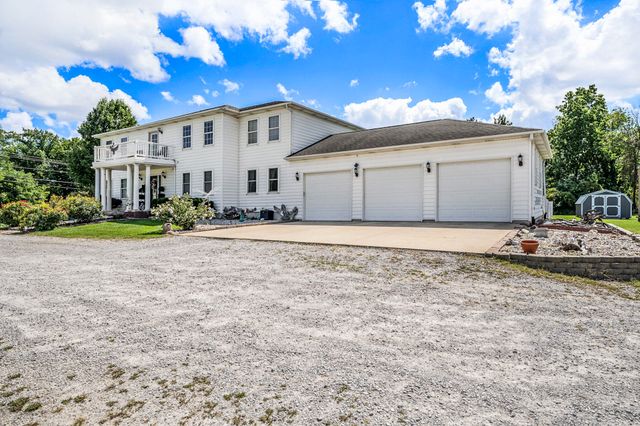 928 N Calumet Avenue, Chesterton, IN 46304