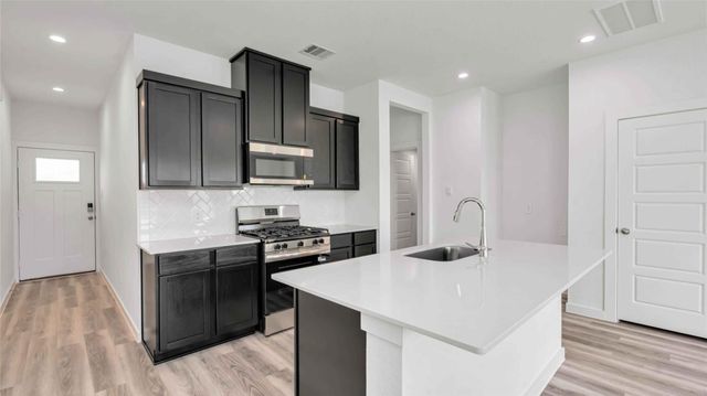 2908 Crown Gate Drive, Houston, TX 77047