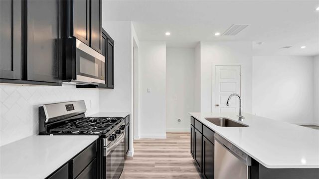 2908 Crown Gate Drive, Houston, TX 77047