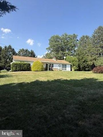 1493 CROTTLESTOWN ROAD, Chambersburg, PA 17202