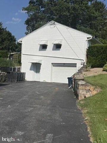 1493 CROTTLESTOWN ROAD, Chambersburg, PA 17202