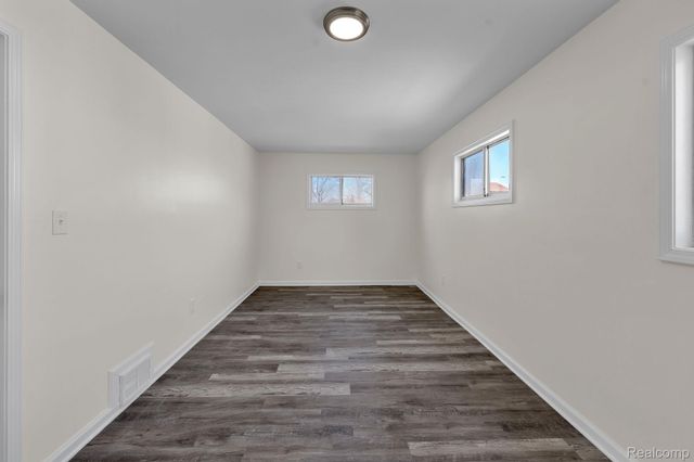 6243 Hunt Street, Romulus, MI 48174