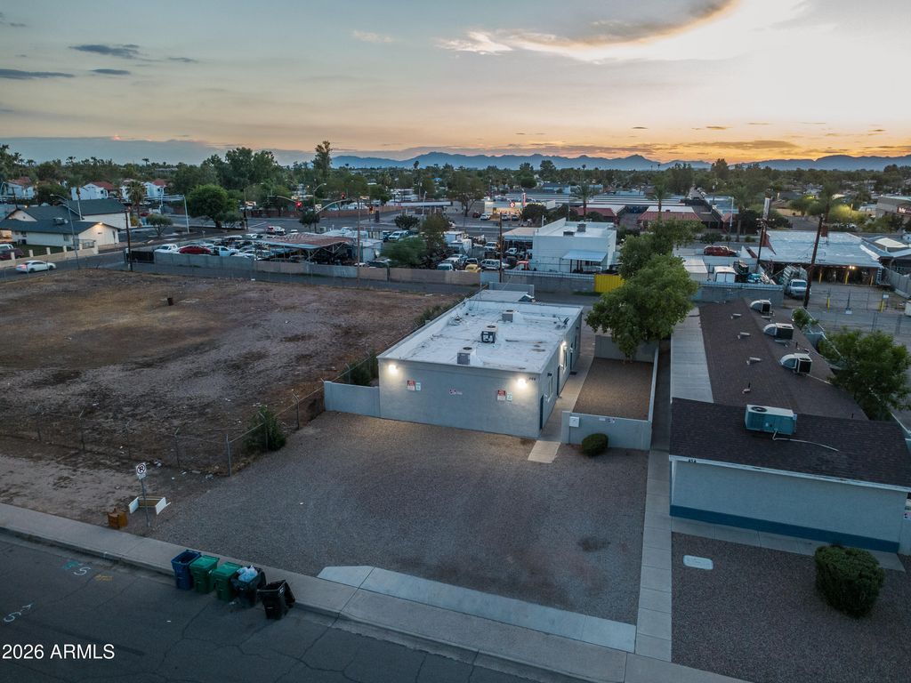 464 S WASHINGTON Street, Chandler, AZ 85225 — photo 5