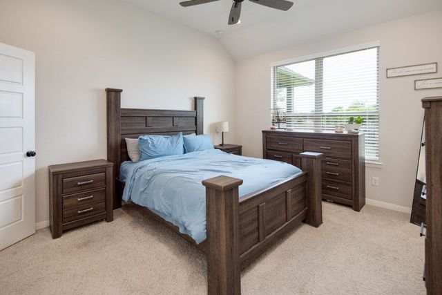 2854 Messenger Way, Bryan, TX 77803