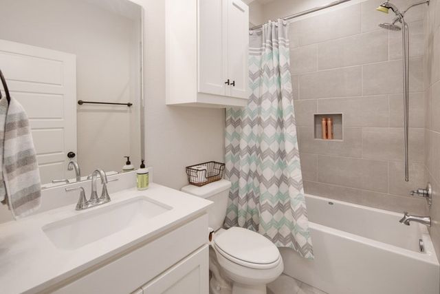 2854 Messenger Way, Bryan, TX 77803