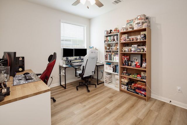 2854 Messenger Way, Bryan, TX 77803