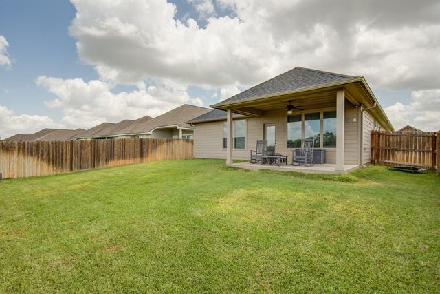 2854 Messenger Way, Bryan, TX 77803