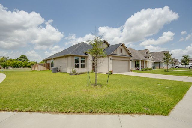 2854 Messenger Way, Bryan, TX 77803