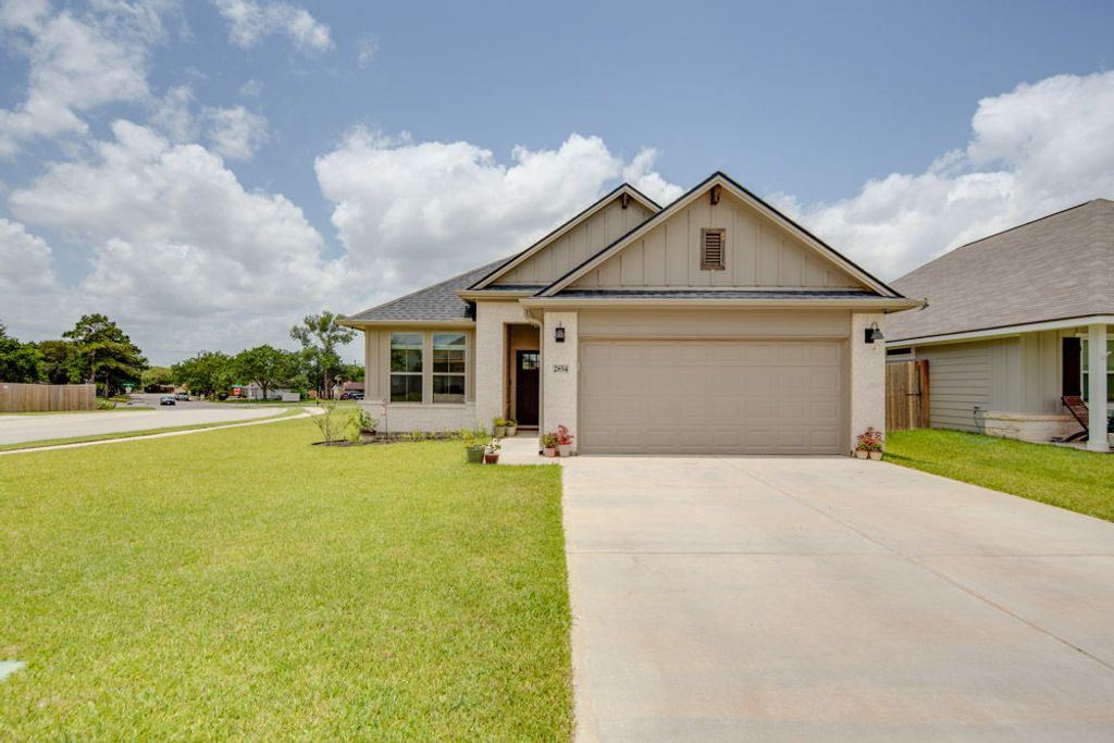 2854 Messenger Way, Bryan, TX 77803