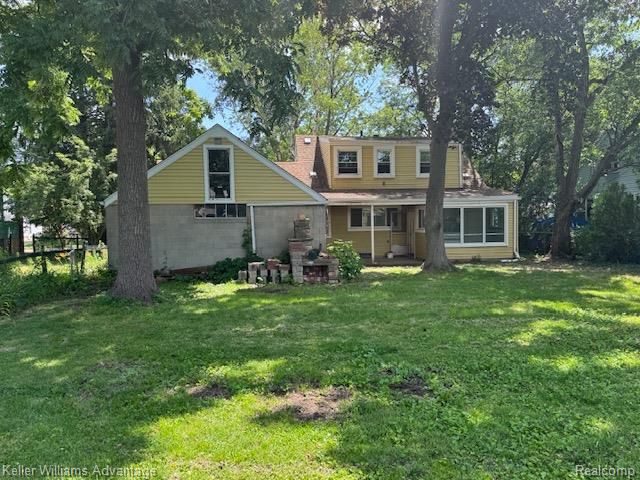 23037 Rausch Avenue, Eastpointe, MI 48021