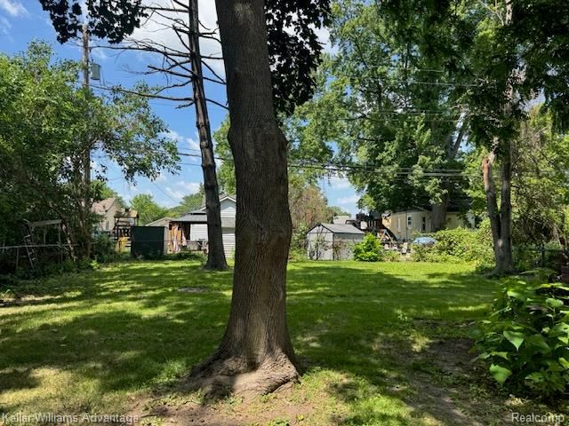 23037 Rausch Avenue, Eastpointe, MI 48021