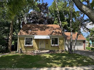 23037 Rausch Avenue, Eastpointe, MI 48021