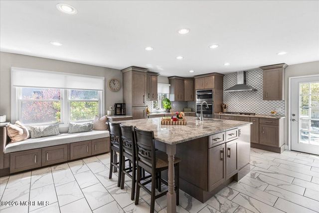 14 London Drive, East Brunswick, NJ 08816