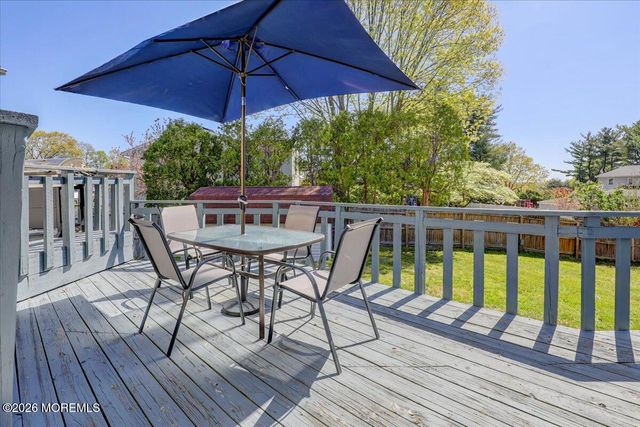 14 London Drive, East Brunswick, NJ 08816