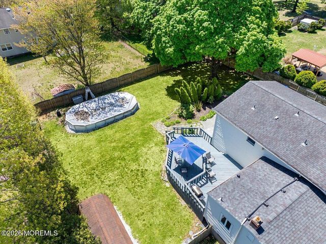 14 London Drive, East Brunswick, NJ 08816