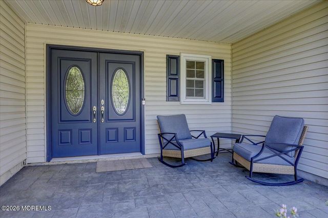 14 London Drive, East Brunswick, NJ 08816