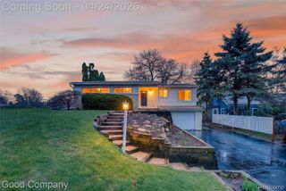 3463 Coseyburn Road, Waterford Charter Township, MI 48329