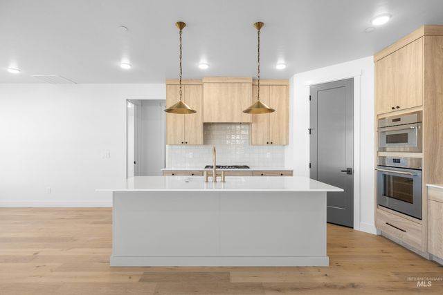 15300 Rhodes Ct, Caldwell, ID 83607