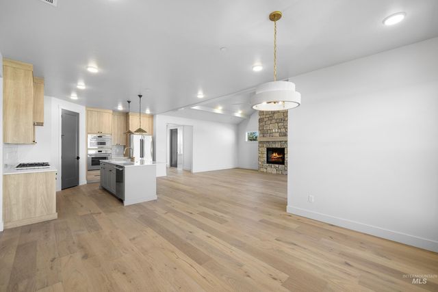 15300 Rhodes Ct, Caldwell, ID 83607