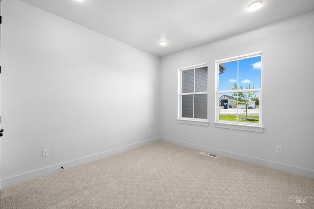 15300 Rhodes Ct, Caldwell, ID 83607