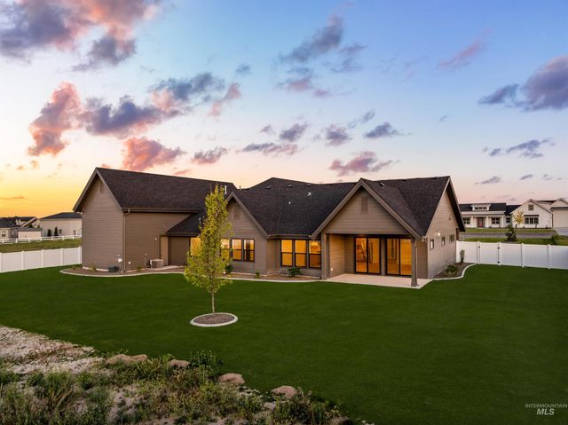 15300 Rhodes Ct, Caldwell, ID 83607