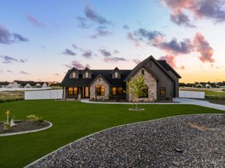 15300 Rhodes Ct, Caldwell, ID 83607