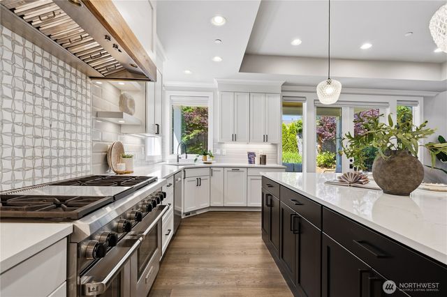 5239 117th Ave SE, Bellevue, WA 98006