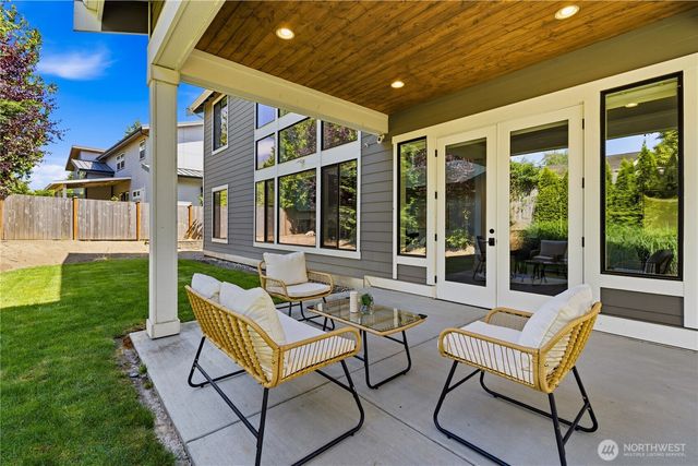 5239 117th Ave SE, Bellevue, WA 98006