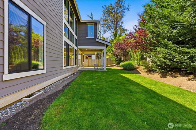 5239 117th Ave SE, Bellevue, WA 98006