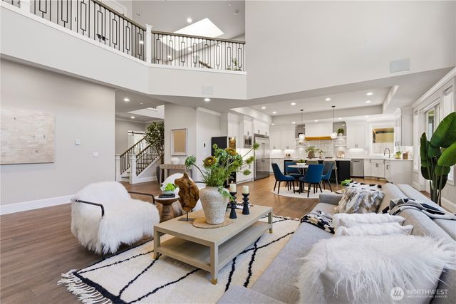 5239 117th Ave SE, Bellevue, WA 98006