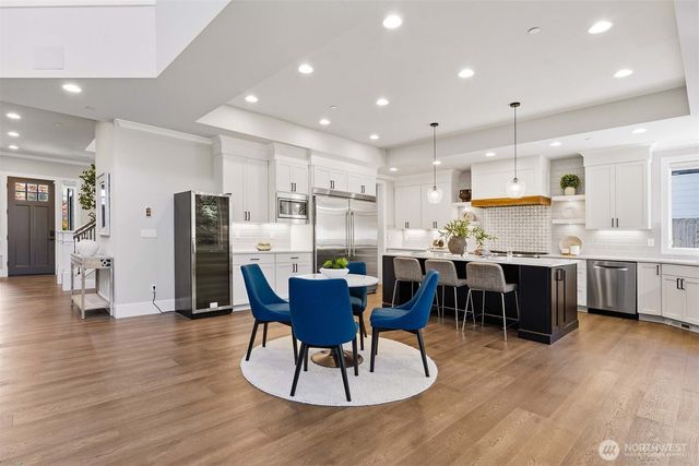 5239 117th Ave SE, Bellevue, WA 98006