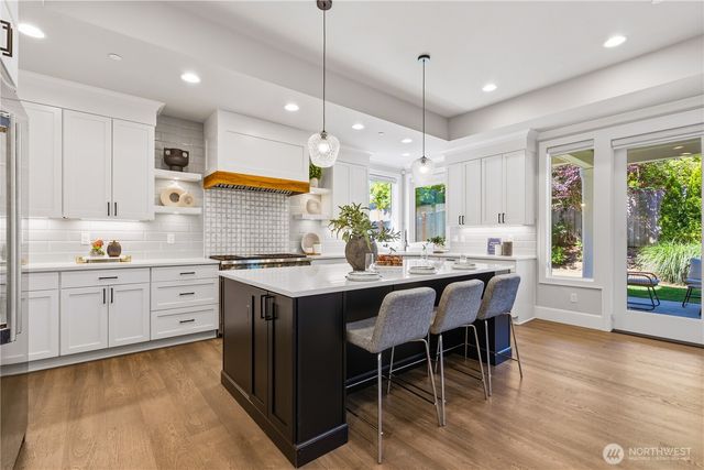 5239 117th Ave SE, Bellevue, WA 98006