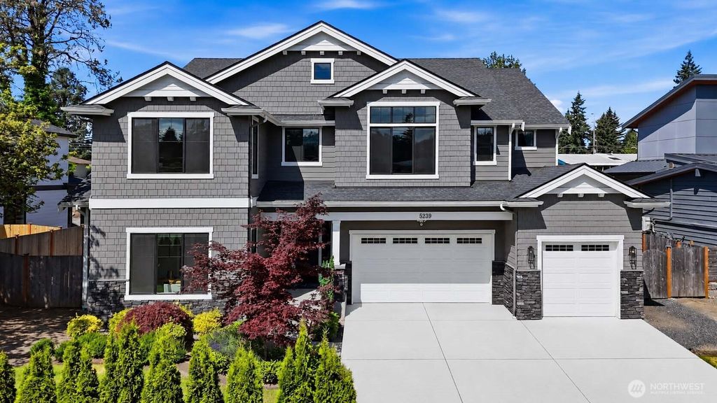 5239 117th Ave SE, Bellevue, WA 98006