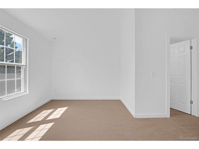 9672 W Chatfield Ave B, Littleton, CO 80128