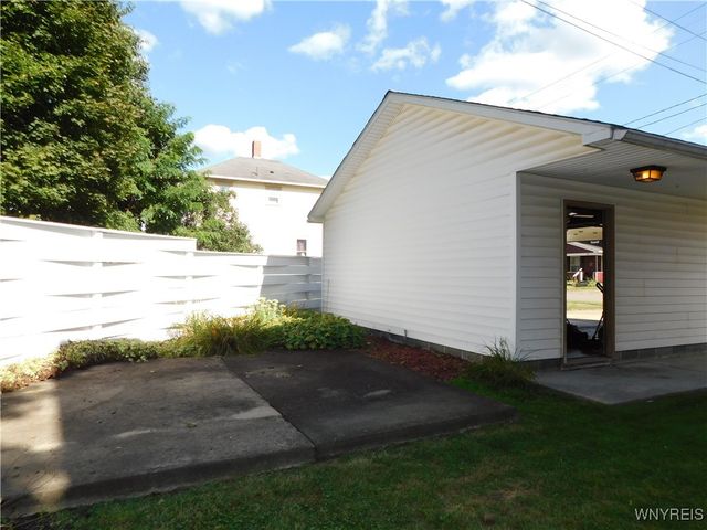 51 Olean Street, Bolivar, NY 14715