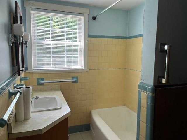 98 Greenleaf Street, Brattleboro, VT 05301